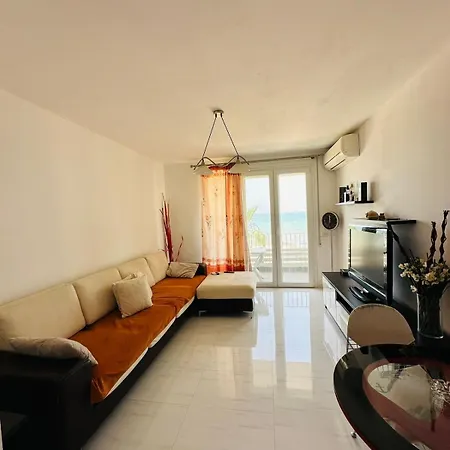 Apartment Deja Blue
